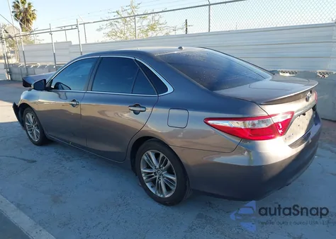 2017 Toyota Camry Se z USA, uszkodzony, nr VIN 4T1BF1FK3HU291356
